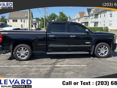 Used 2015 Chevrolet Silverado 1500 High Country w/ High Country Premium Package AWD/4WD image 8