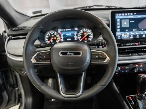 Certified 2023 Jeep Compass Latitude AWD/4WD image 30