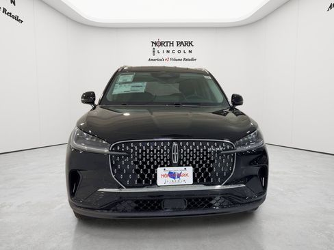 New 2026 Lincoln Aviator 2WD image 8