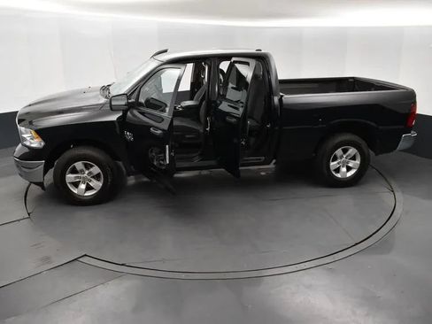 Used 2024 RAM 1500 Classic SLT AWD/4WD image 7
