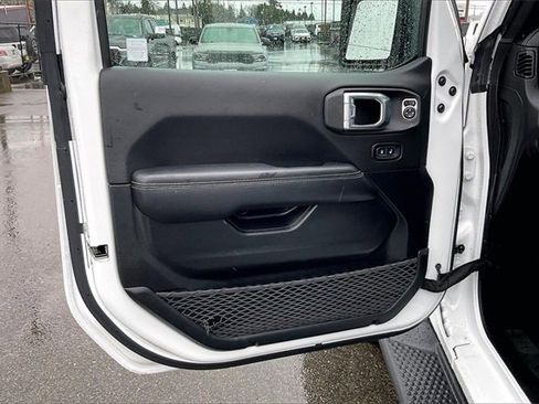 Used 2021 Jeep Wrangler Unlimited Sahara w/ Cold Weather Group image 23