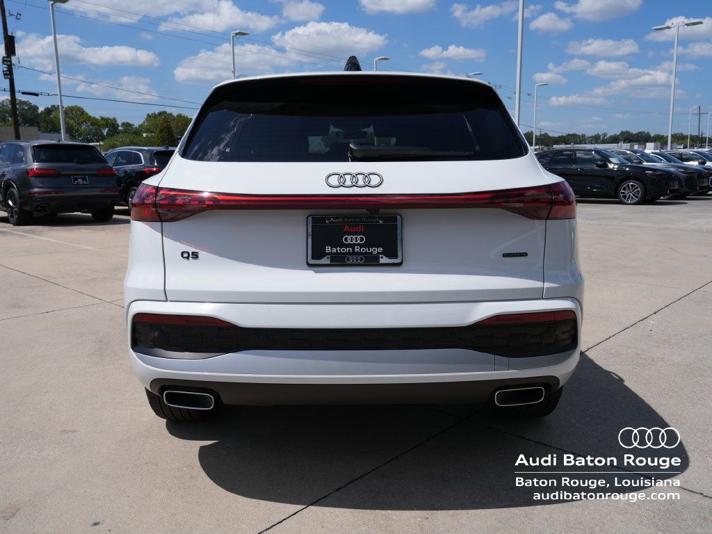 Used 2025 Audi Q5 Premium Plus w/ Premium Plus AWD/4WD image 4