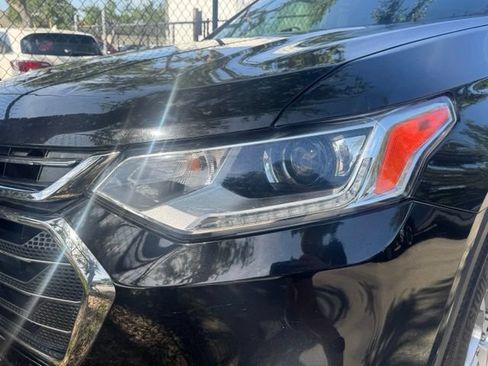 Used 2020 Chevrolet Traverse LT AWD/4WD image 10