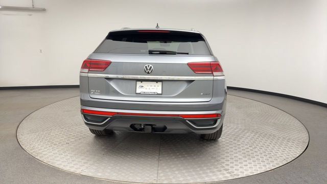 Certified 2023 Volkswagen Atlas Cross Sport SE w/ Panoramic Sunroof Package AWD/4WD image 3
