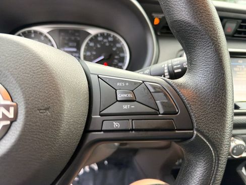 Used 2025 Nissan Kicks Play S FWD image 20