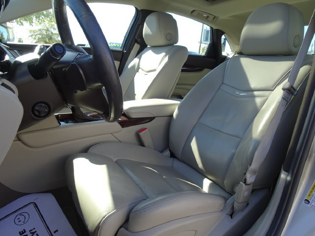 Used 2014 Cadillac XTS Luxury w/ Driver Awareness Package FWD image 11