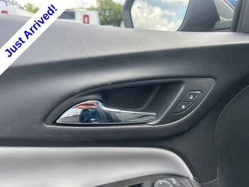 Used 2019 Chevrolet Equinox Premier FWD image 12