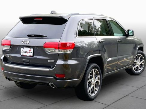 Used 2018 Jeep Grand Cherokee Limited AWD/4WD image 13