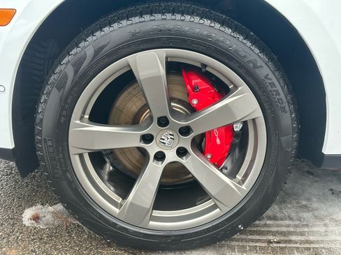 Used 2023 Porsche Macan S image 5