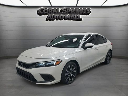 Used 2024 Honda Civic EX-L image 3