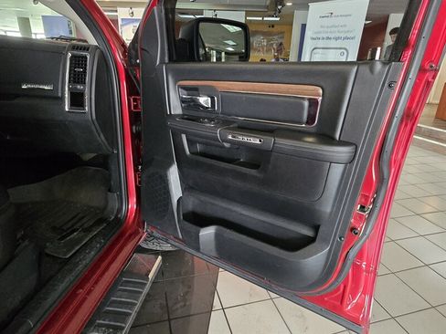 Used 2015 RAM 1500 Laramie w/ Convenience Group AWD/4WD image 13