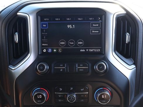 Used 2022 Chevrolet Silverado 1500 RST image 28