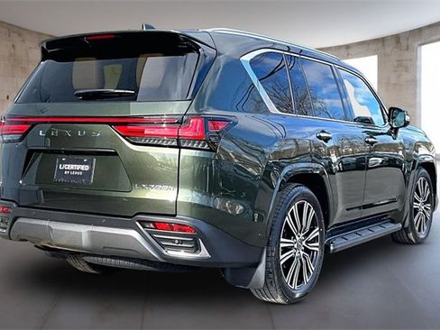 Certified 2025 Lexus LX 700h Luxury image 5