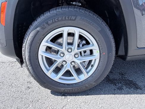 New 2026 Jeep Grand Cherokee Laredo X RWD image 34