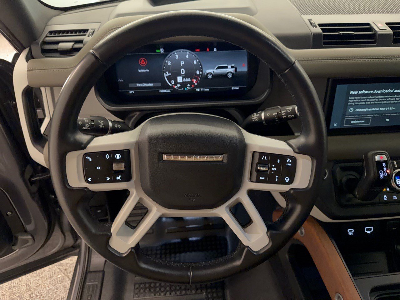 Used 2024 Land Rover Defender 110 S AWD/4WD image 10
