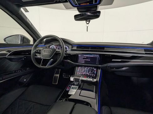 Used 2023 Audi S8 image 21
