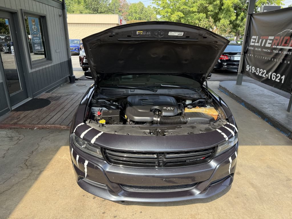 Used 2019 Dodge Charger SXT w/ Leather Interior Group RWD image 23