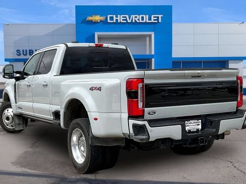 Used 2025 Ford F450 Platinum AWD/4WD image 3