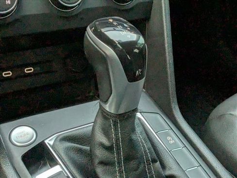 Used 2022 Volkswagen Taos SE image 8