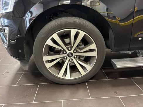 Used 2021 Ford Expedition Max Platinum RWD image 28
