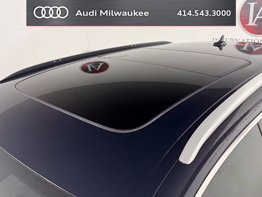 Used 2024 Audi SQ8 Prestige AWD/4WD image 12