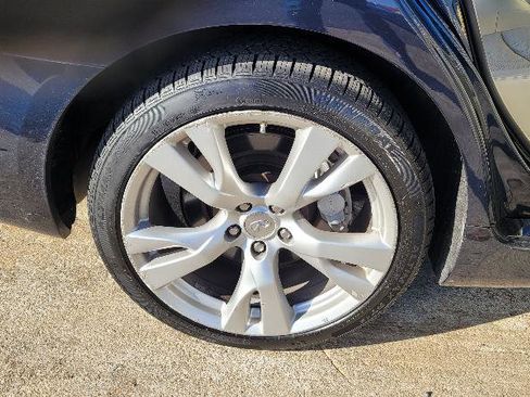 Used 2015 INFINITI Q70 3.7 w/ Technology Package image 25