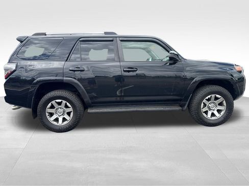 Used 2016 Toyota 4Runner Trail AWD/4WD image 6