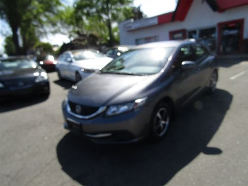 Used 2015 Honda Civic SE image 1