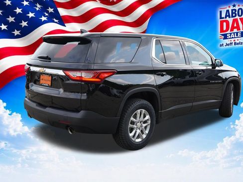 Used 2021 Chevrolet Traverse LS AWD/4WD image 5