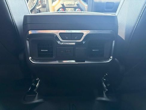 Used 2021 Chevrolet Silverado 1500 High Country w/ Technology Package AWD/4WD image 19