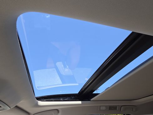 Used 2025 Nissan Pathfinder Platinum w/ Cargo Package image 15