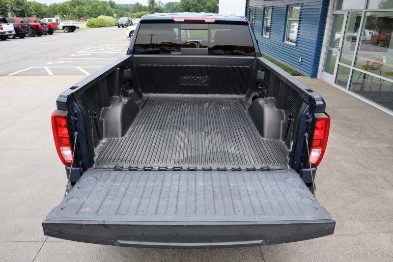 Used 2021 GMC Sierra 1500 Elevation w/ Preferred Package AWD/4WD image 9