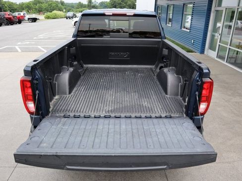 Used 2021 GMC Sierra 1500 Elevation w/ Preferred Package AWD/4WD image 9