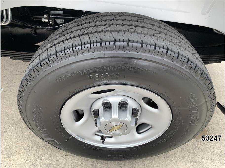 Used 2025 Chevrolet Express 3500 LS RWD image 18