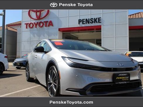 Certified 2026 Toyota Prius XLE FWD image 1