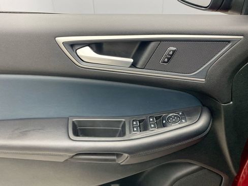 Used 2023 Ford Edge SEL w/ Sport Appearance Package AWD/4WD image 12