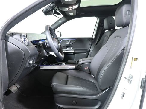 Certified 2026 Mercedes-Benz GLB 250 4MATIC image 3