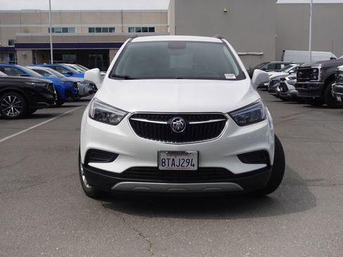 Used 2020 Buick Encore Preferred w/ Safety Package FWD image 2
