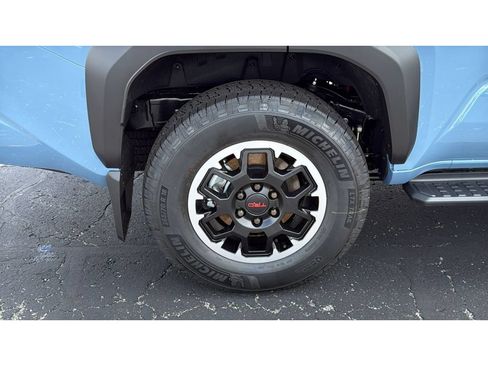 New 2026 Toyota 4Runner TRD Off-Road Premium AWD/4WD image 13