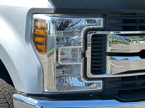 Used 2018 Ford F250 XLT AWD/4WD image 41