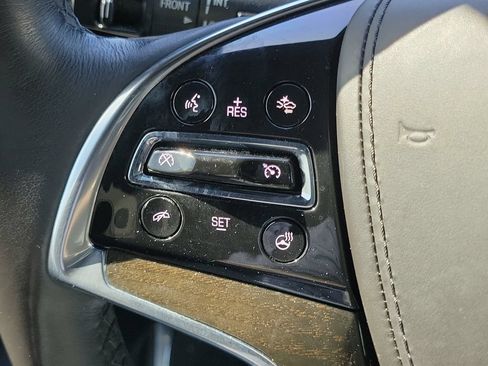 Used 2019 Cadillac Escalade ESV Platinum RWD image 30