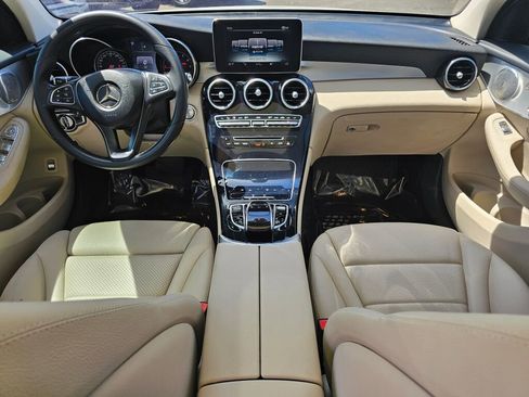 Used 2017 Mercedes-Benz GLC 300 4MATIC image 13