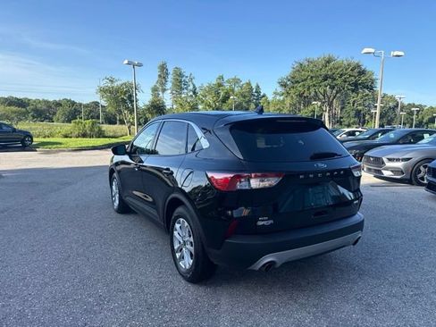 Used 2020 Ford Escape SE FWD image 4