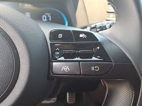 Certified 2025 Hyundai Elantra Sport FWD image 29