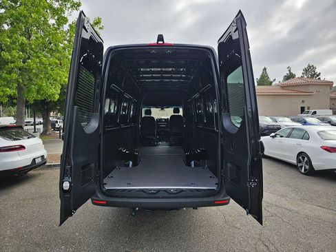 New 2025 Mercedes-Benz Sprinter 3500 image 17