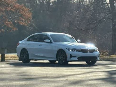 Used 2020 BMW 330i xDrive Sedan w/ Premium Package image 3