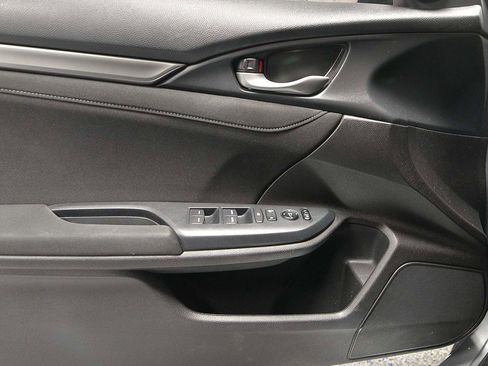 Used 2020 Honda Civic EX image 6