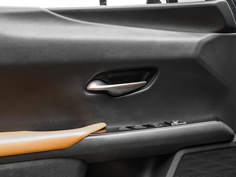 Used 2019 Lexus UX 200 w/ Premium Package FWD image 50