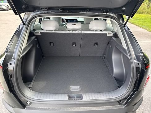 New 2026 Hyundai Kona SE AWD/4WD image 9