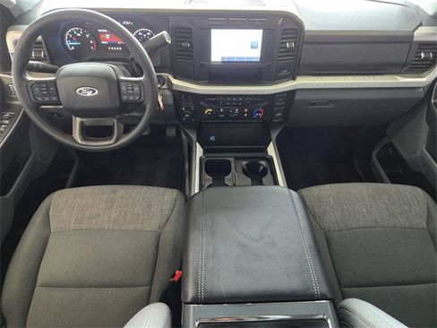 Used 2024 Ford F250 XLT image 28